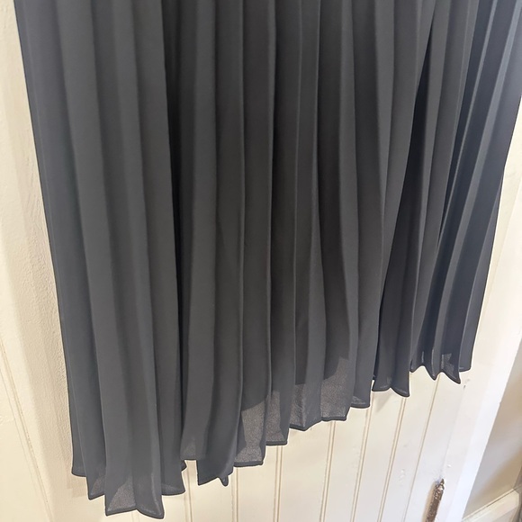 LOFT Black Pleated Midi Skirt for Work - Picture 2 of 7